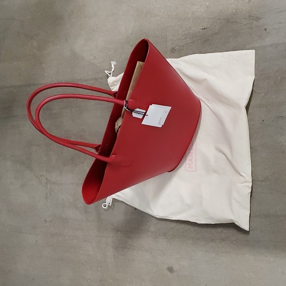 Nwt $995 Mansur Gavriel Triangle Calf Leather bag - Picture 9 of 16